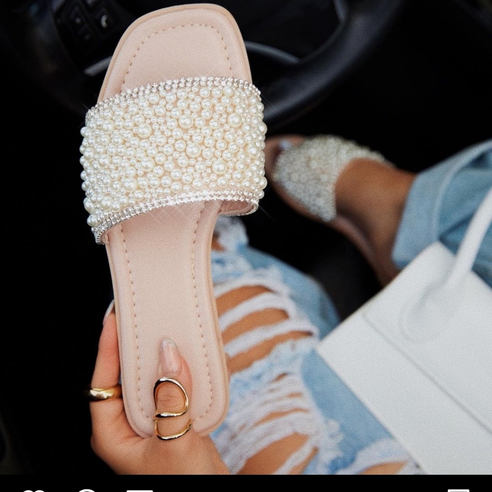 Womens sandals